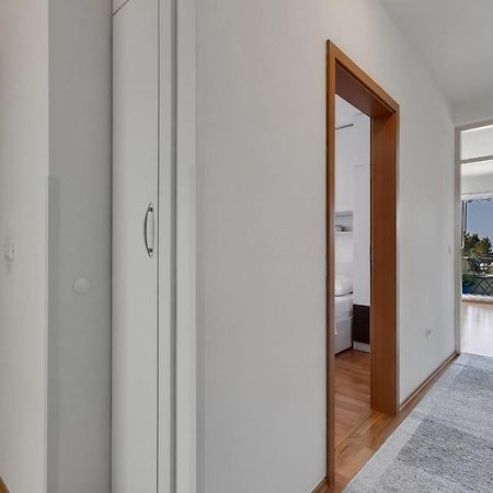 Apartment Pine Fine With Free Parking Makarska Exteriör bild